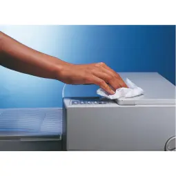 Esselte Dataline Plastic Cleaner Wipes 